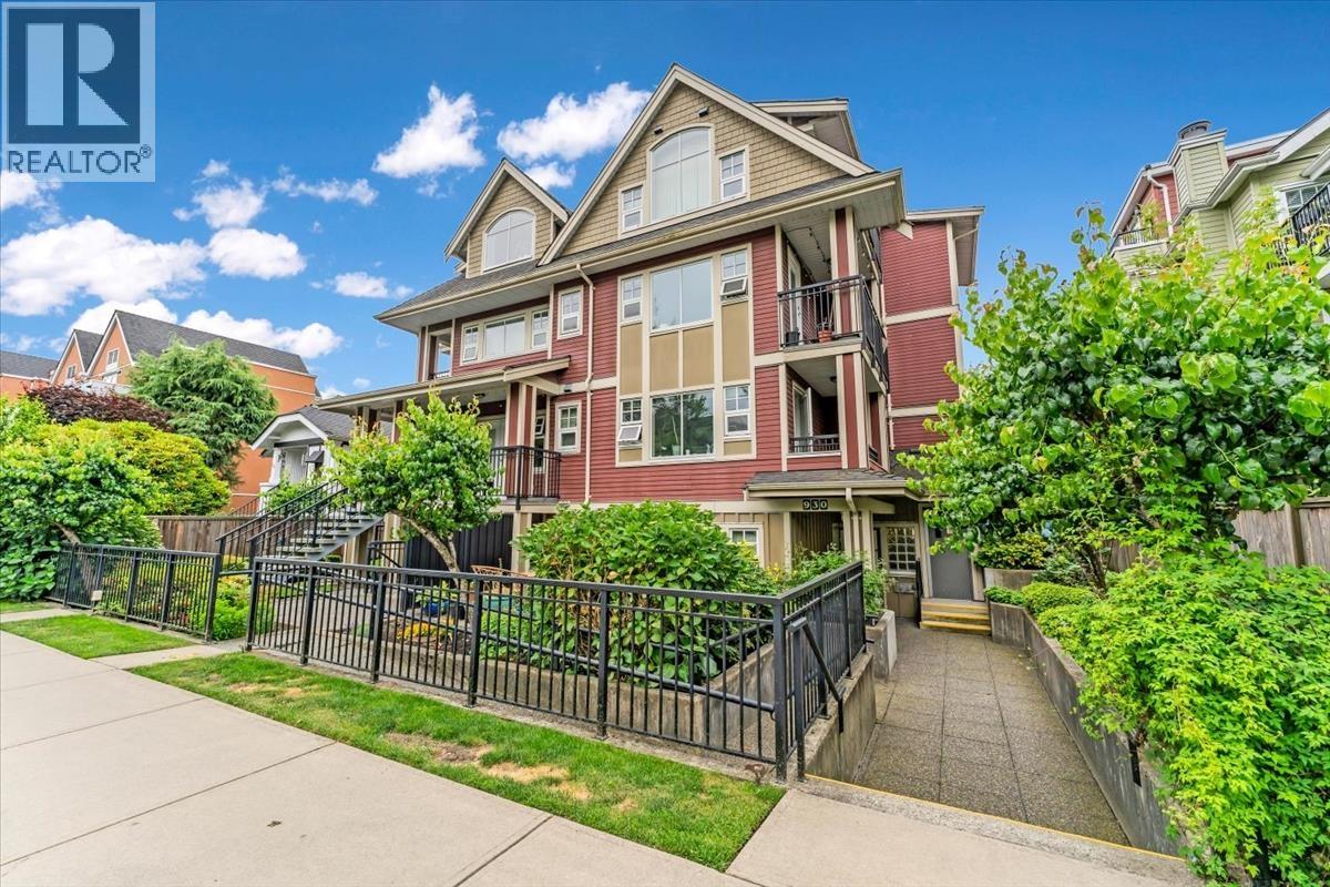 Photo 8 of 305 930 W 16th Avenue, Vancouver BC
