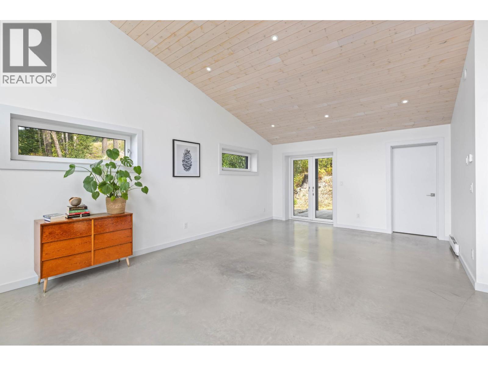 7666 CERULEAN DRIVE, Pemberton