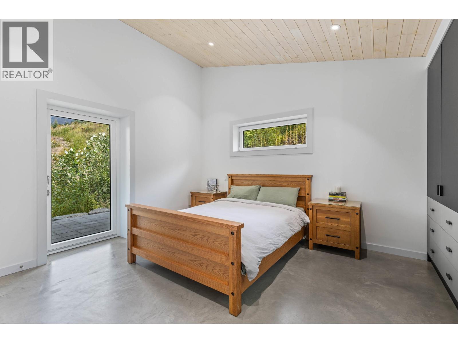 7666 CERULEAN DRIVE, Pemberton