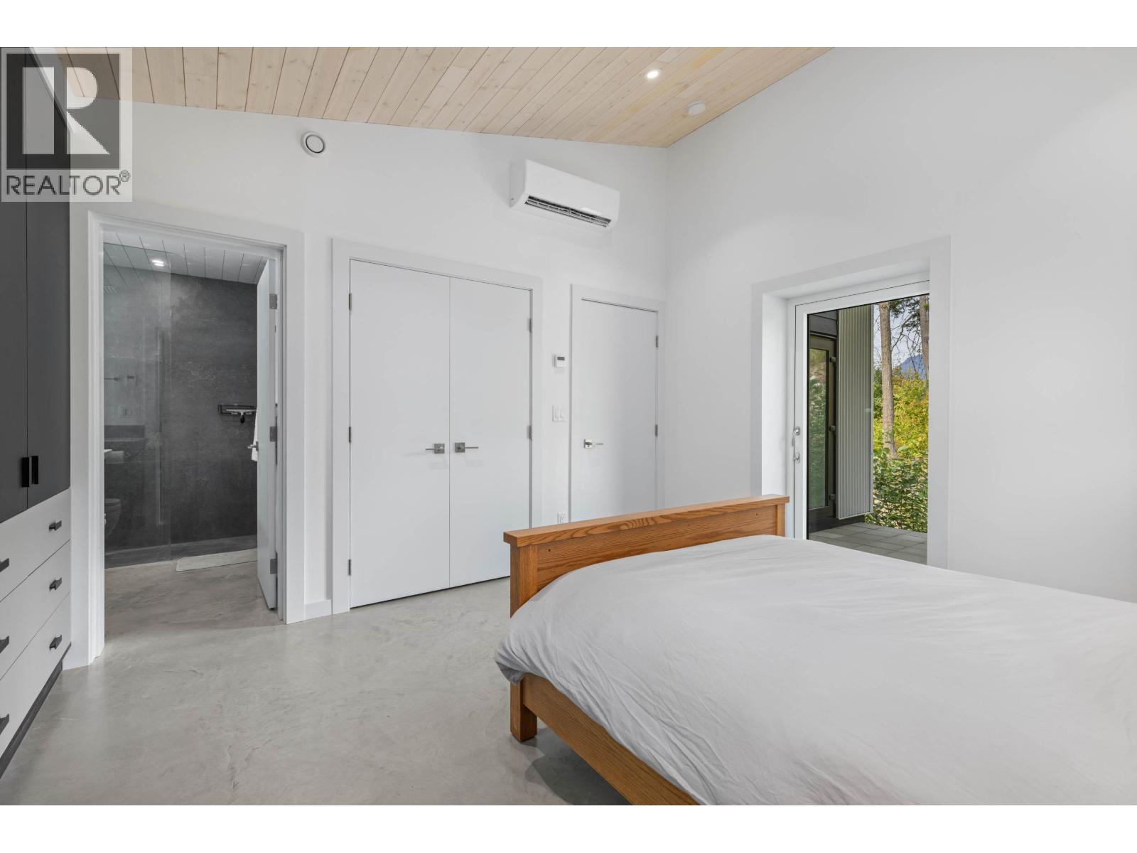 7666 CERULEAN DRIVE, Pemberton