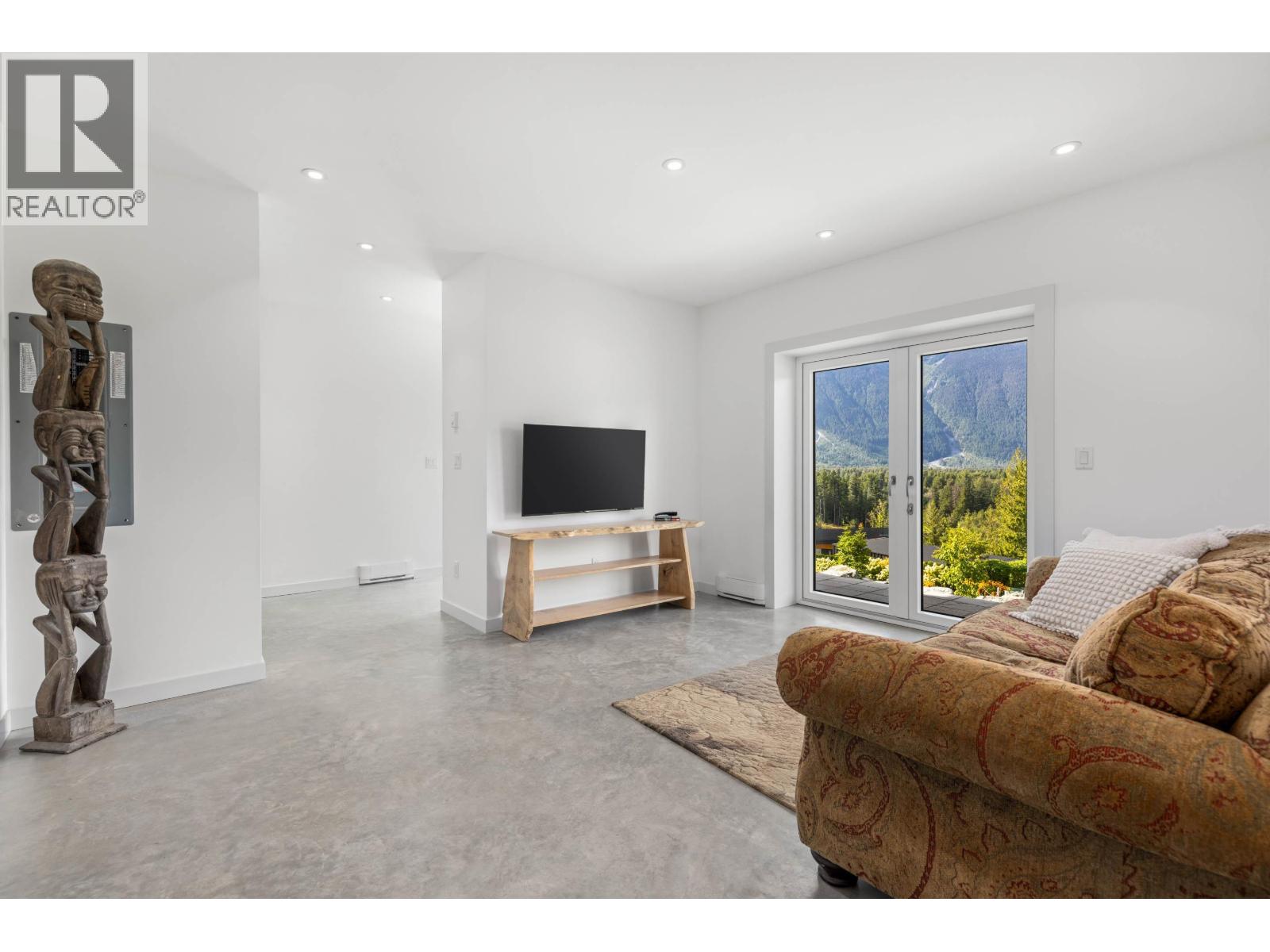 7666 CERULEAN DRIVE, Pemberton