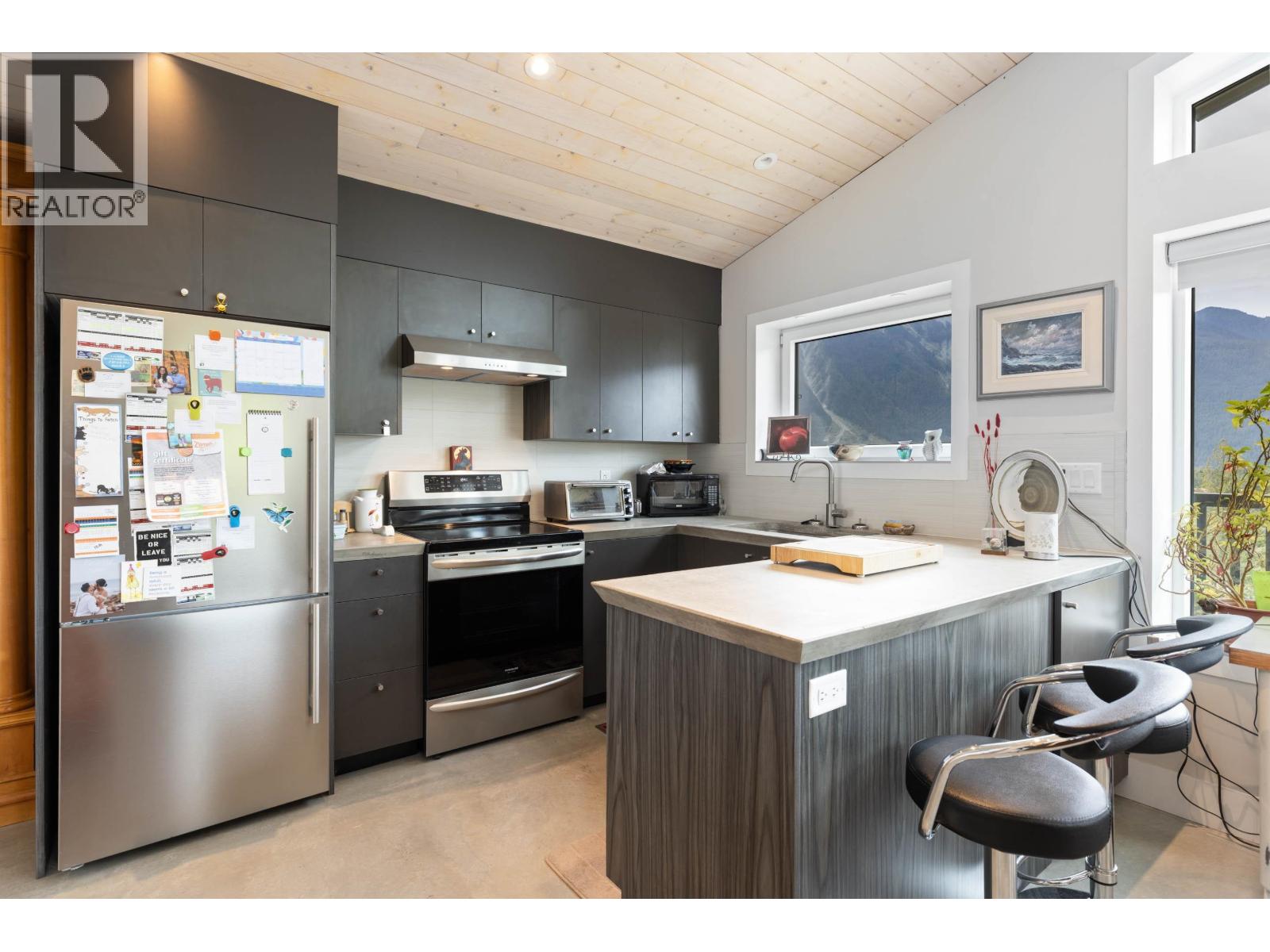 7666 CERULEAN DRIVE, Pemberton
