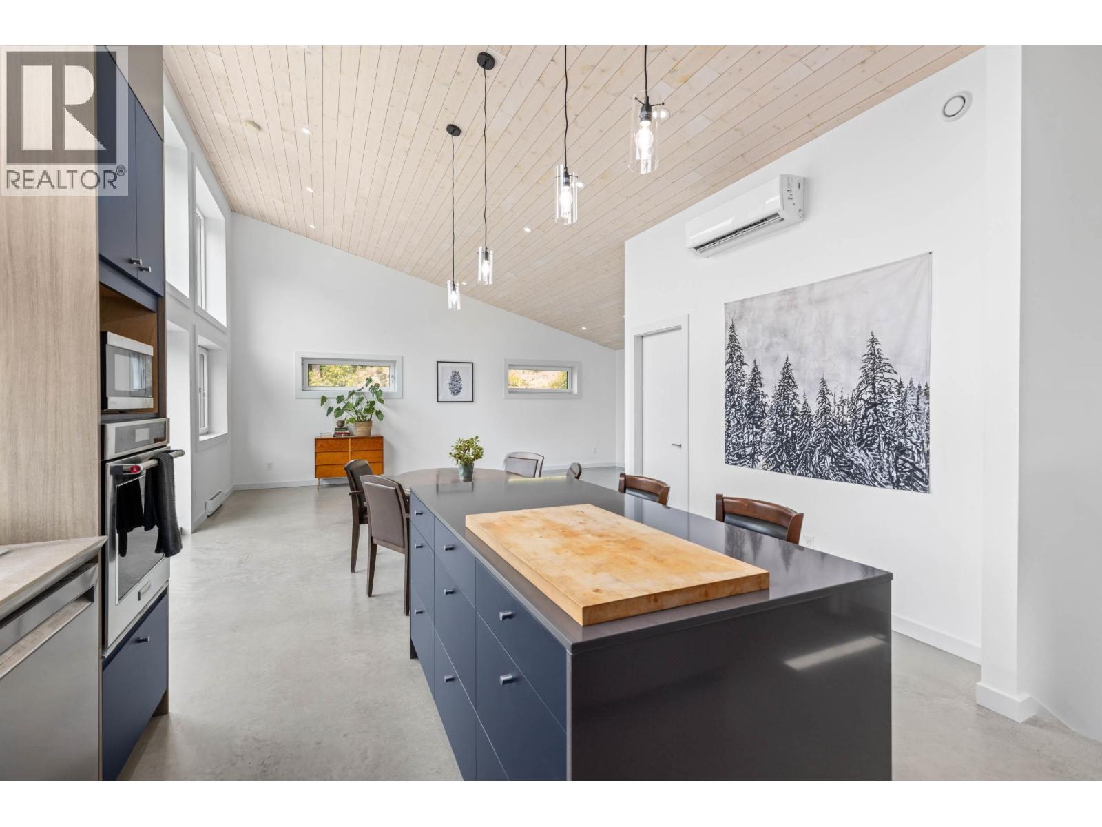7666 CERULEAN DRIVE, Pemberton
