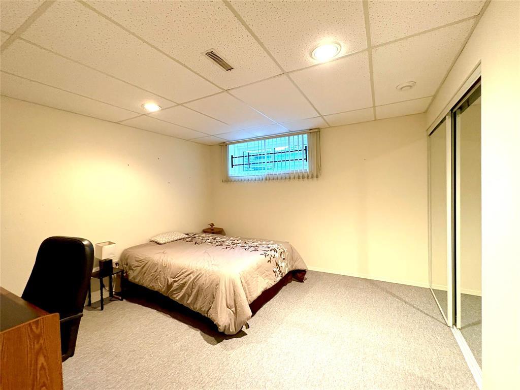Photo 5 of 26 6645 Roblin Boulevard, Winnipeg MB