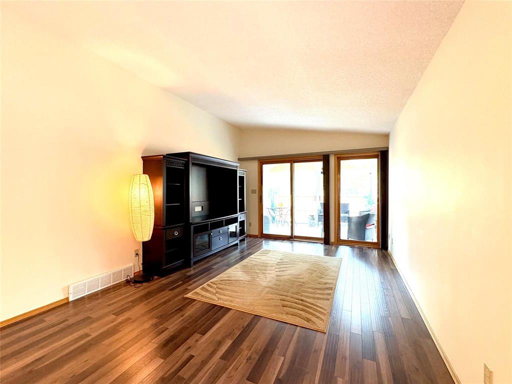 Photo 20 of 26 6645 Roblin Boulevard, Winnipeg MB