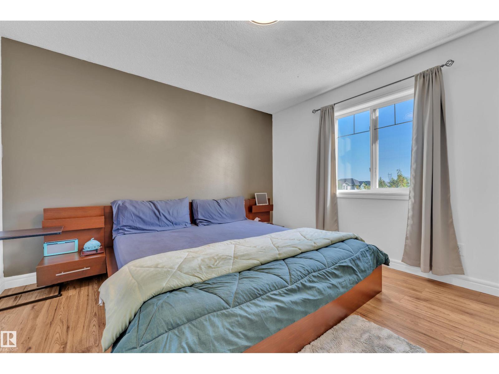 Photo 9 of 3906 161 Av Nw, Edmonton AB