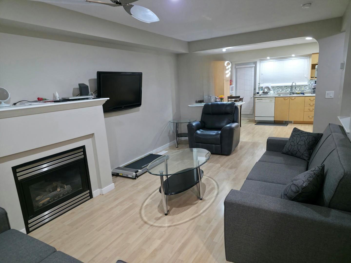 Photo 3 of 7 12778 66 Avenue, Surrey BC