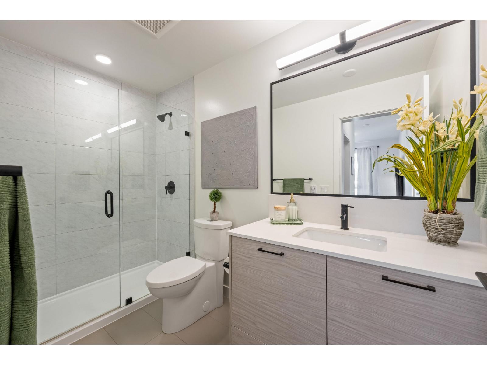 Photo 28 of A 603 20018 83 A Avenue, Langley BC