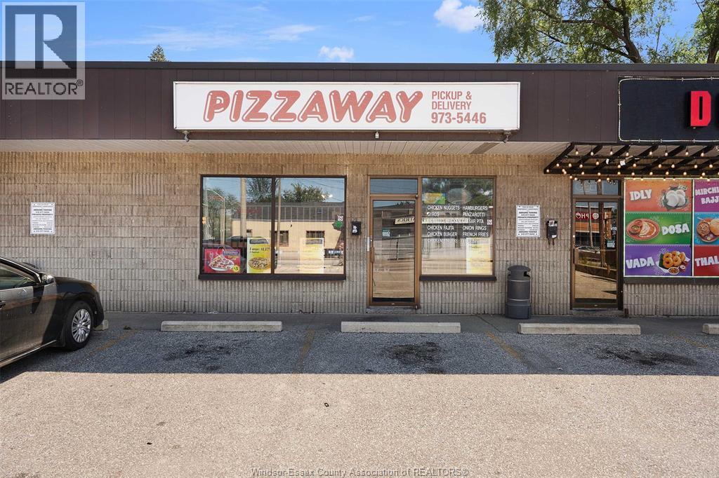 Photo 3 of 1705 Wyandotte Street West, Windsor ON