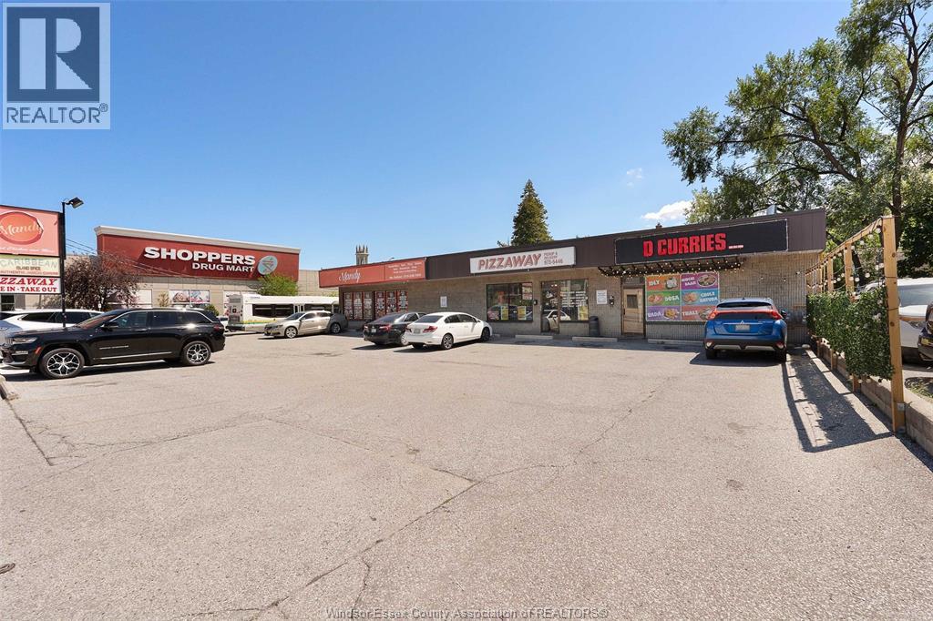 Photo 6 of 1705 Wyandotte Street West, Windsor ON