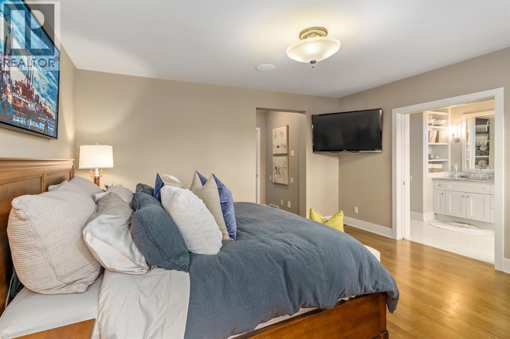 Photo 16 of 4001 18 Street Sw, Calgary AB