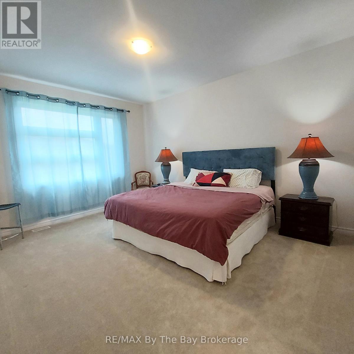 Photo 17 of Upper 92 Berkely Street, Wasaga Beach ON