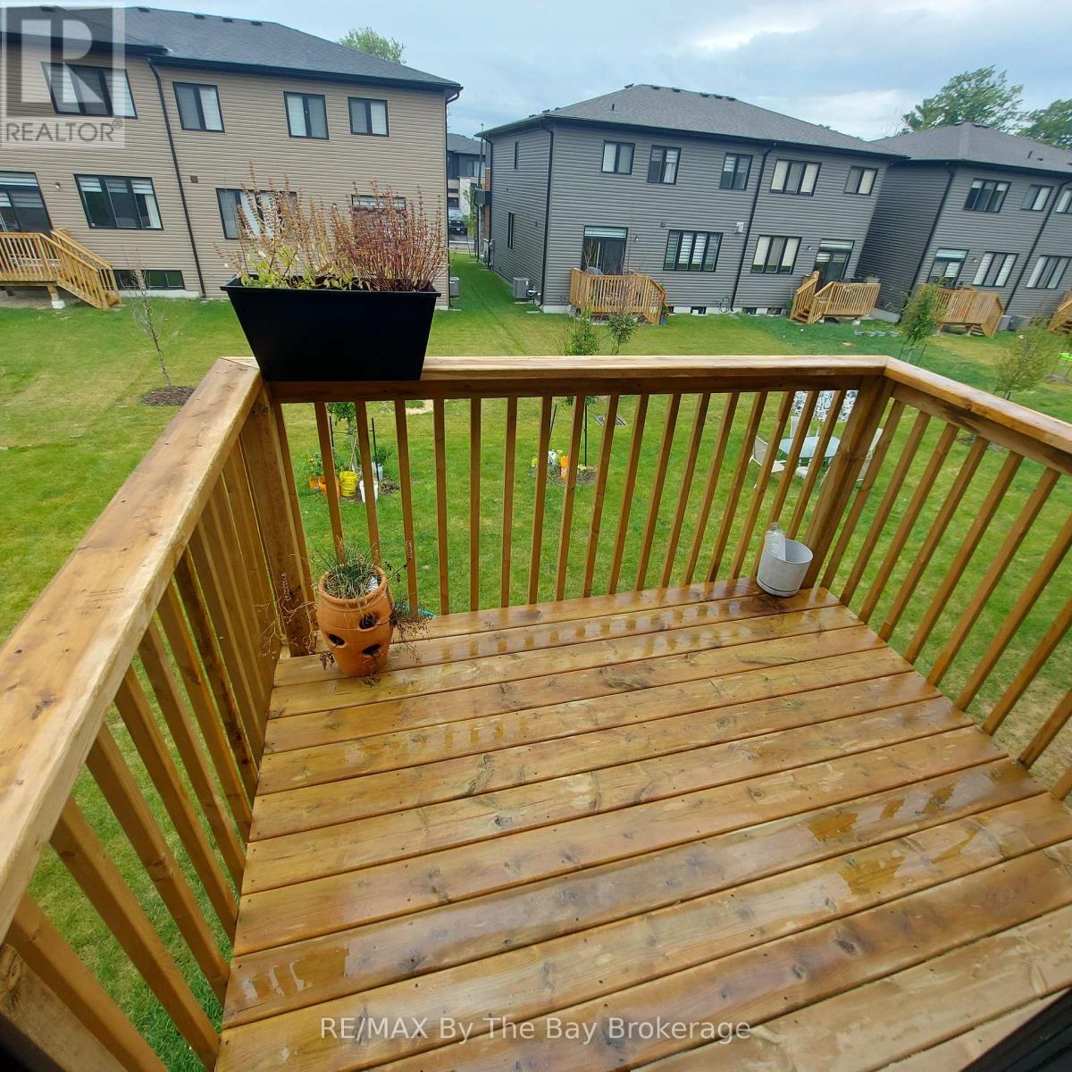 Photo 20 of Upper 92 Berkely Street, Wasaga Beach ON
