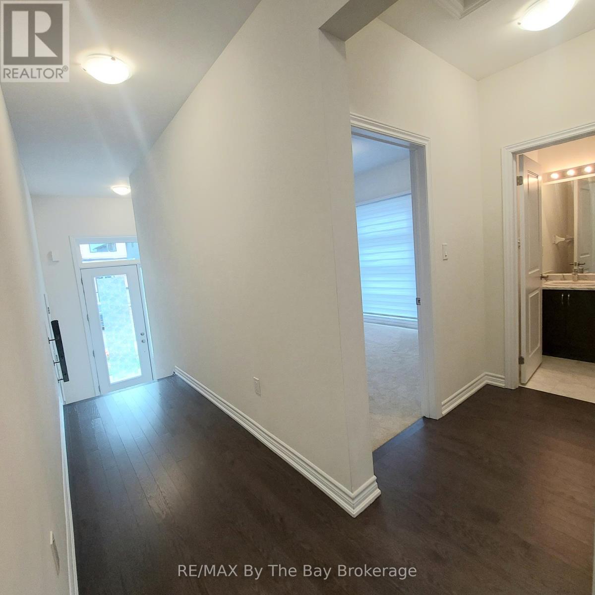 Photo 7 of Upper 92 Berkely Street, Wasaga Beach ON
