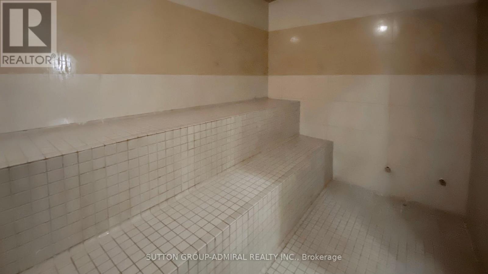 Photo 32 of Ph 15 181 Village Green Square, Toronto ON