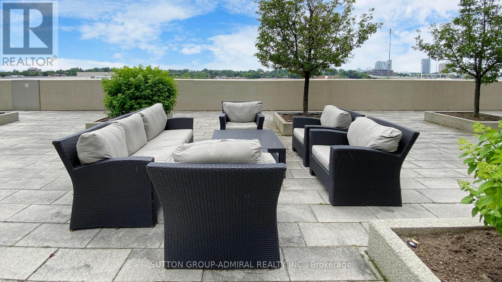 Photo 36 of Ph 15 181 Village Green Square, Toronto ON