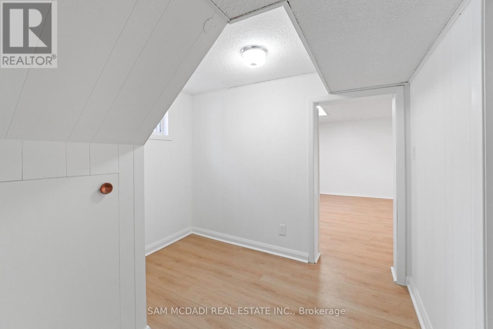 Photo 6 of 60 Greenfield Drive, Toronto ON