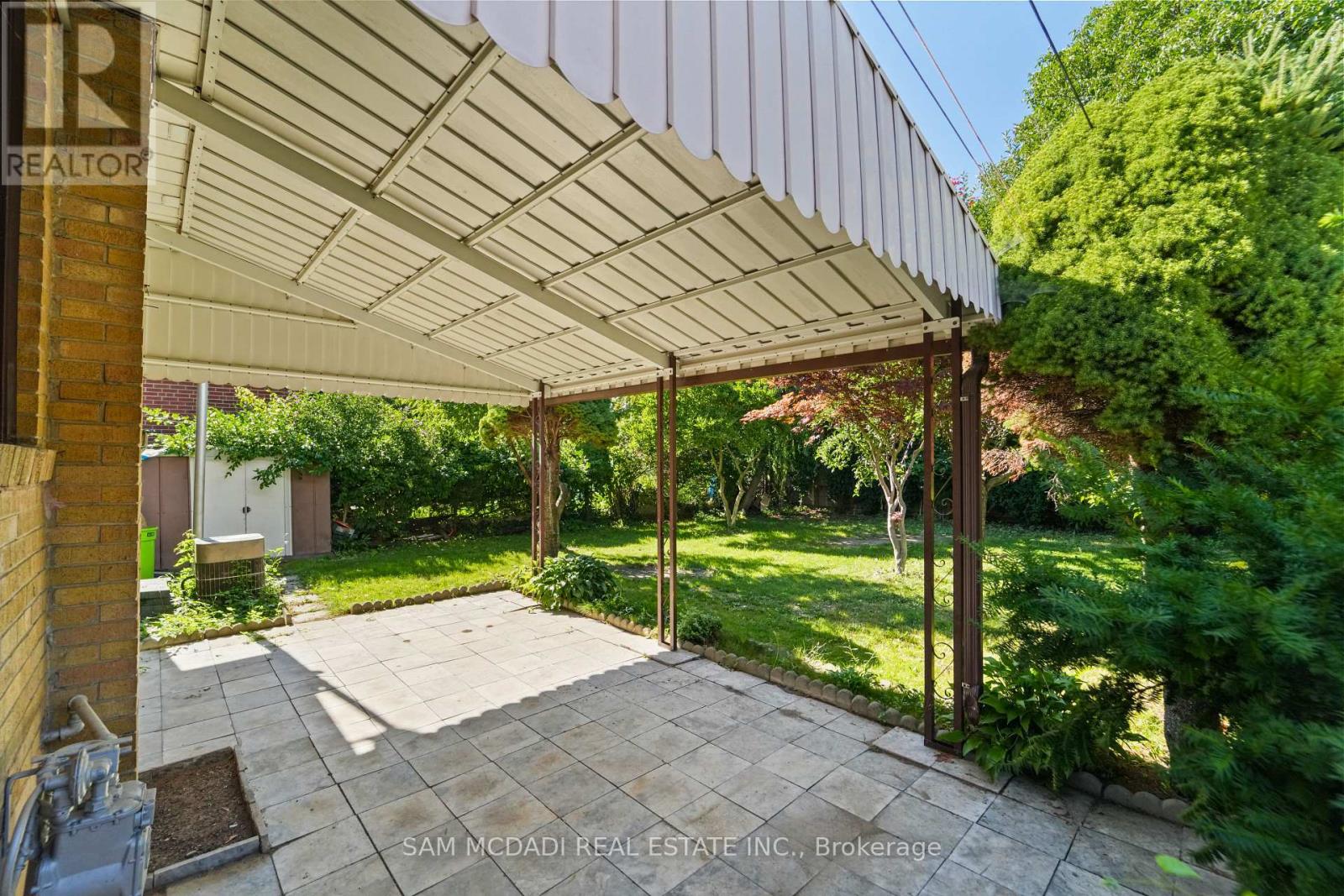 Photo 23 of 60 Greenfield Drive, Toronto ON