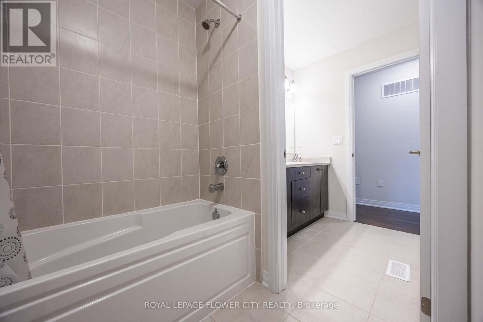 Photo 35 of 29 Tyler Avenue, Erin ON
