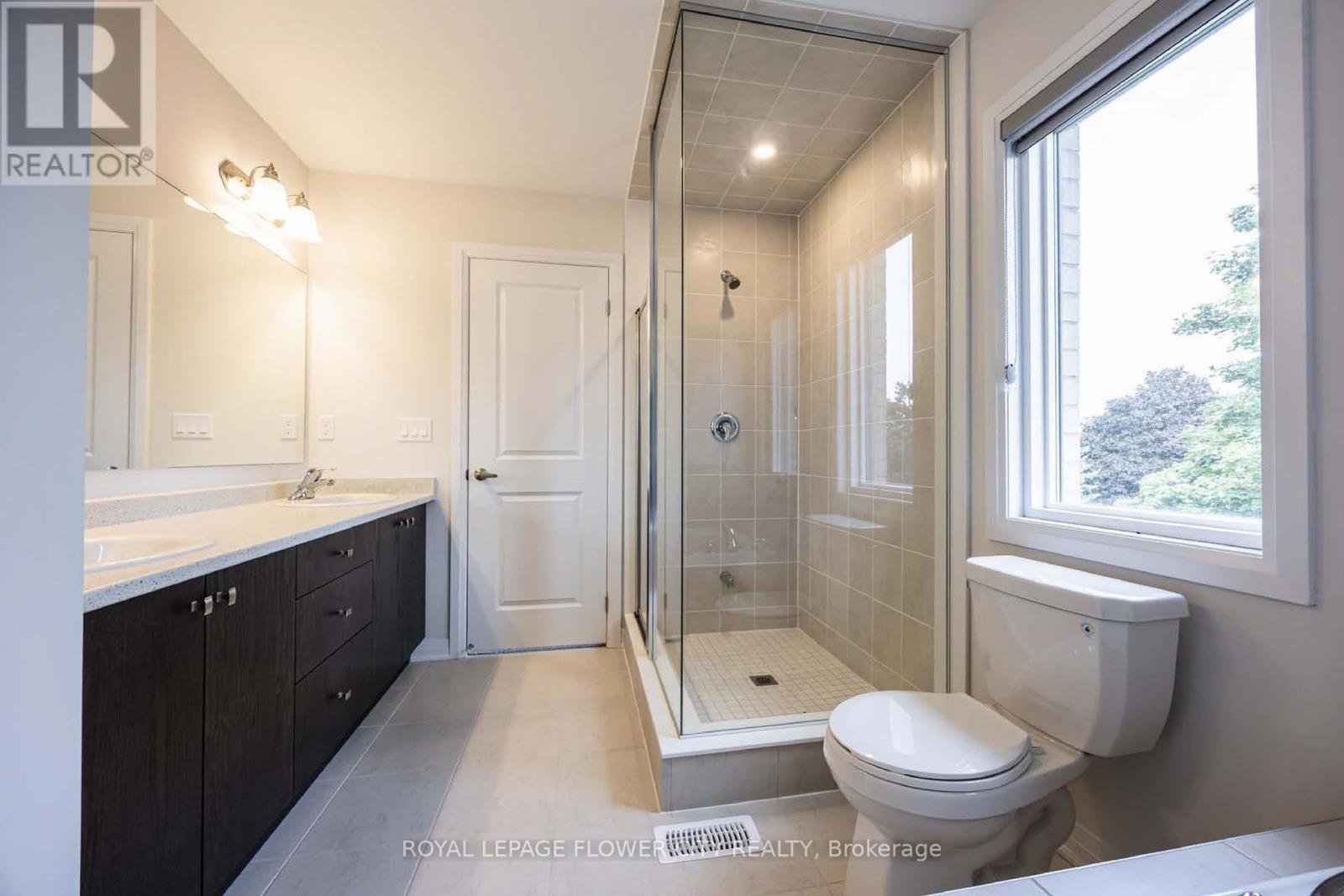 Photo 45 of 29 Tyler Avenue, Erin ON