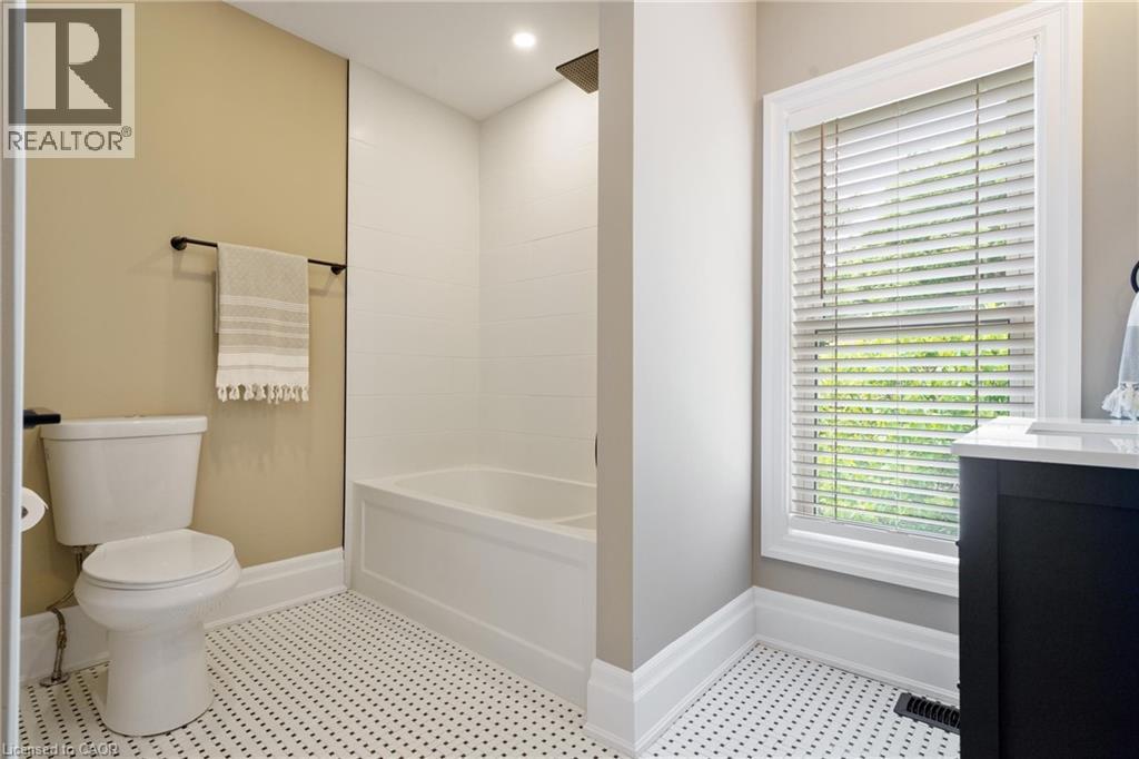 Photo 32 of 23 Drummond Street, Brantford ON