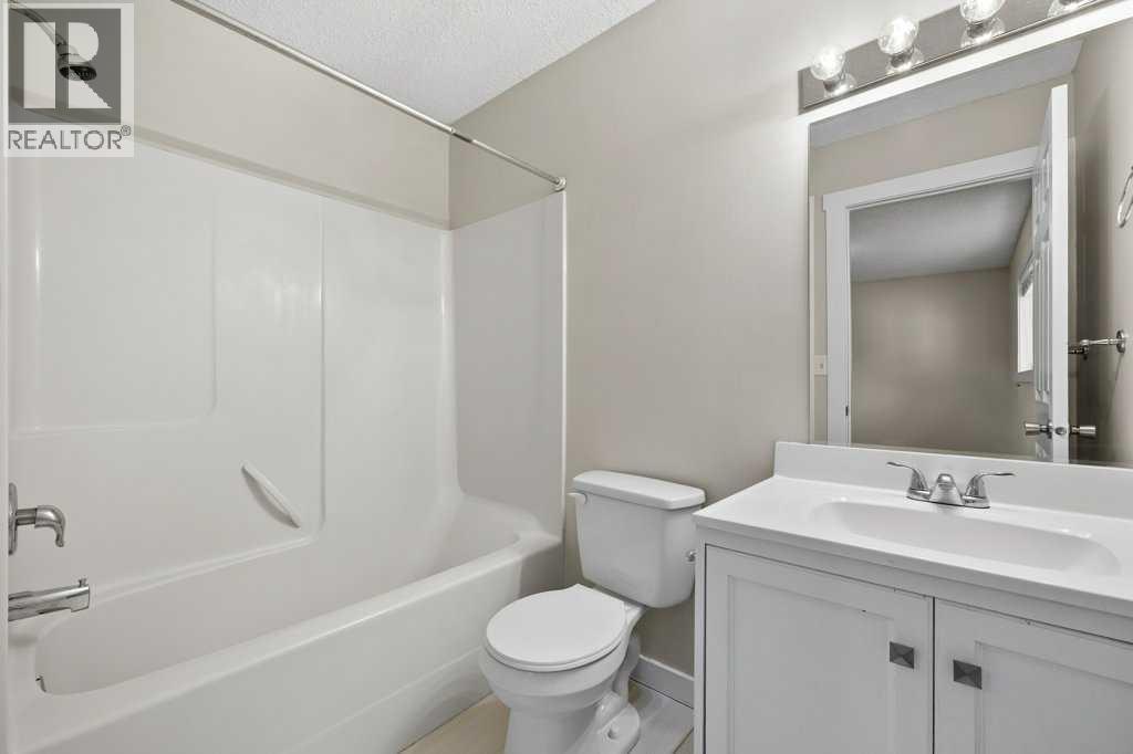 Photo 16 of 1218 Grey Avenue, Crossfield AB