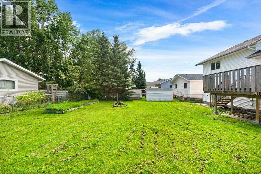 Photo 37 of 1218 Grey Avenue, Crossfield AB