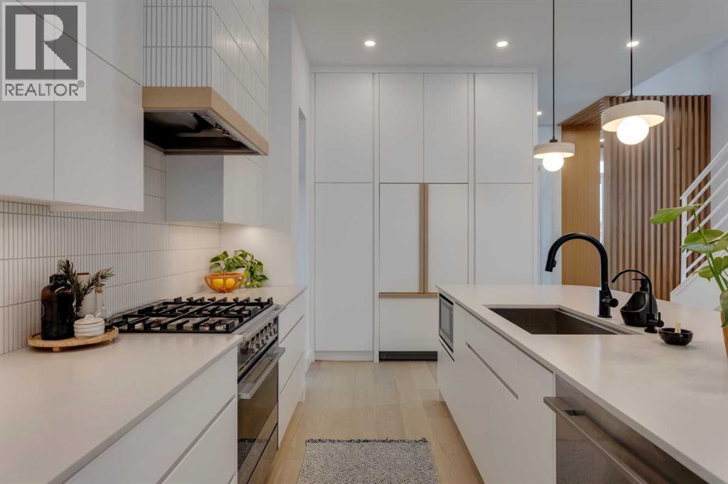 Photo 15 of 701 27 Avenue Nw, Calgary AB