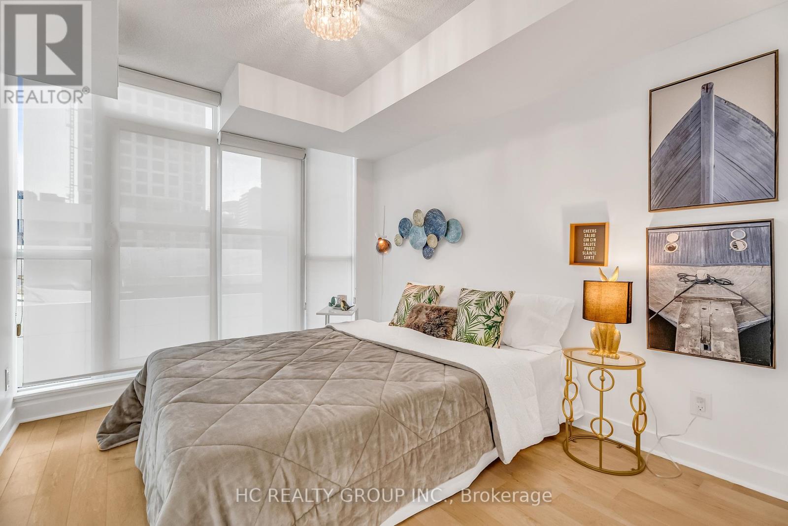 Photo 8 of 322 320 Richmond Street E, Toronto ON