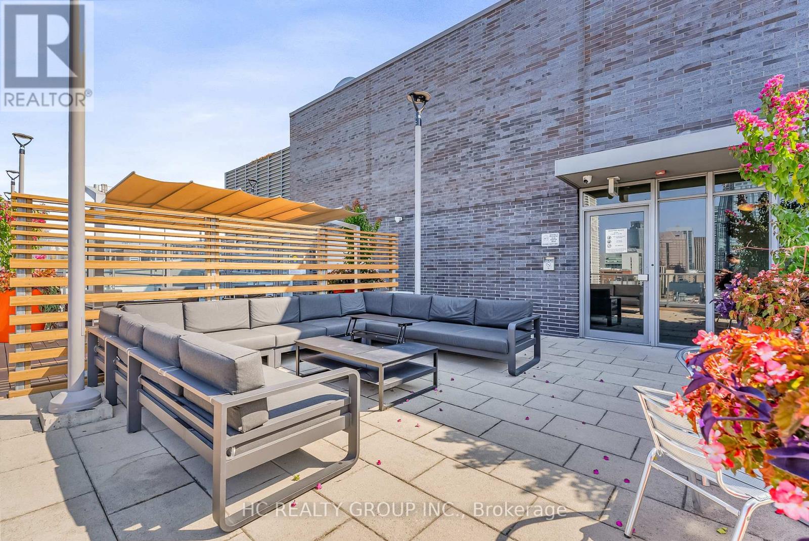 Photo 30 of 322 320 Richmond Street E, Toronto ON