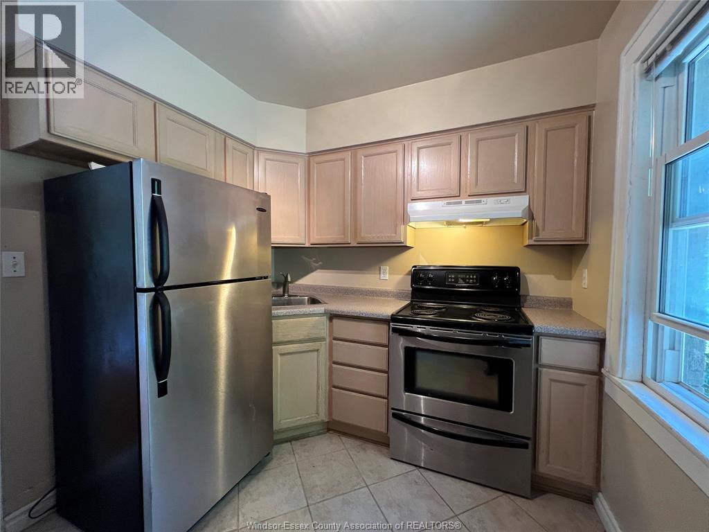 Photo 12 of 2423 Princess Avenue, Windsor ON