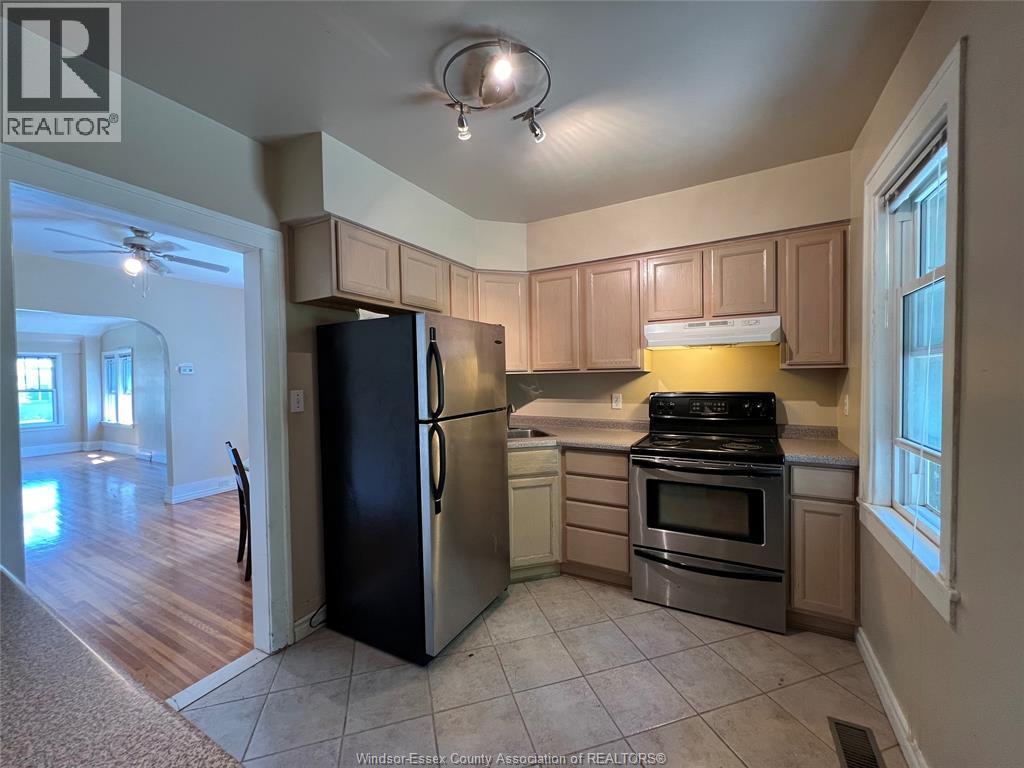 Photo 13 of 2423 Princess Avenue, Windsor ON