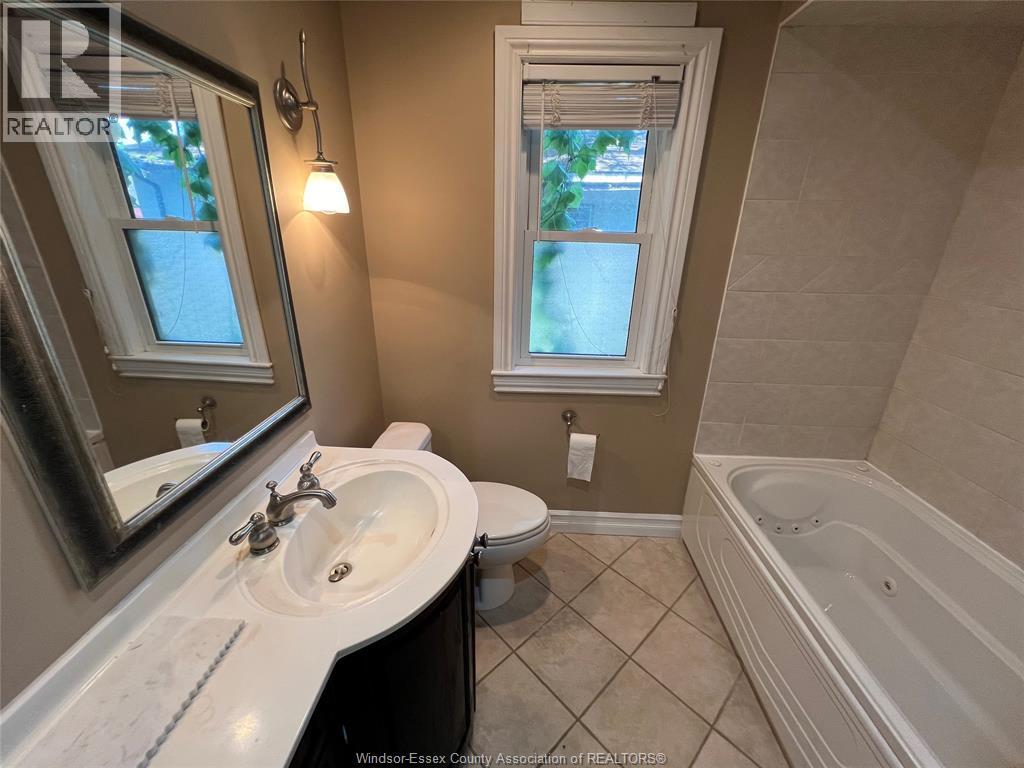 Photo 17 of 2423 Princess Avenue, Windsor ON