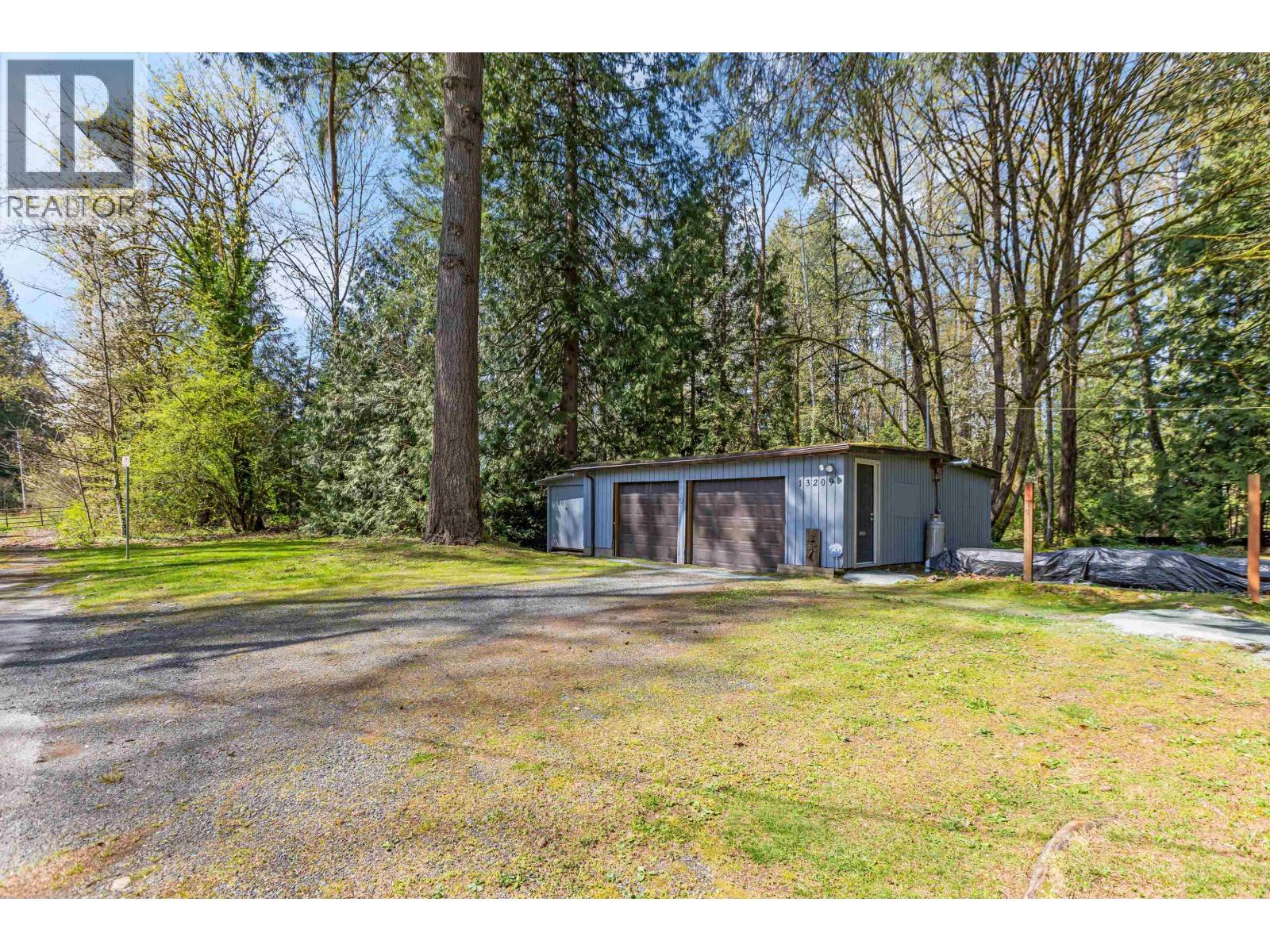 Photo 5 of 13209 232 Street, Maple Ridge BC