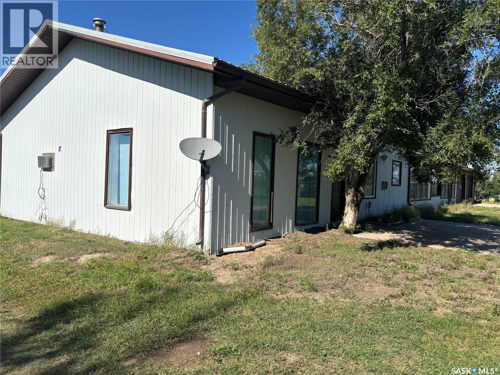 Photo 17 of Barabe Acreage, Swift Current SK