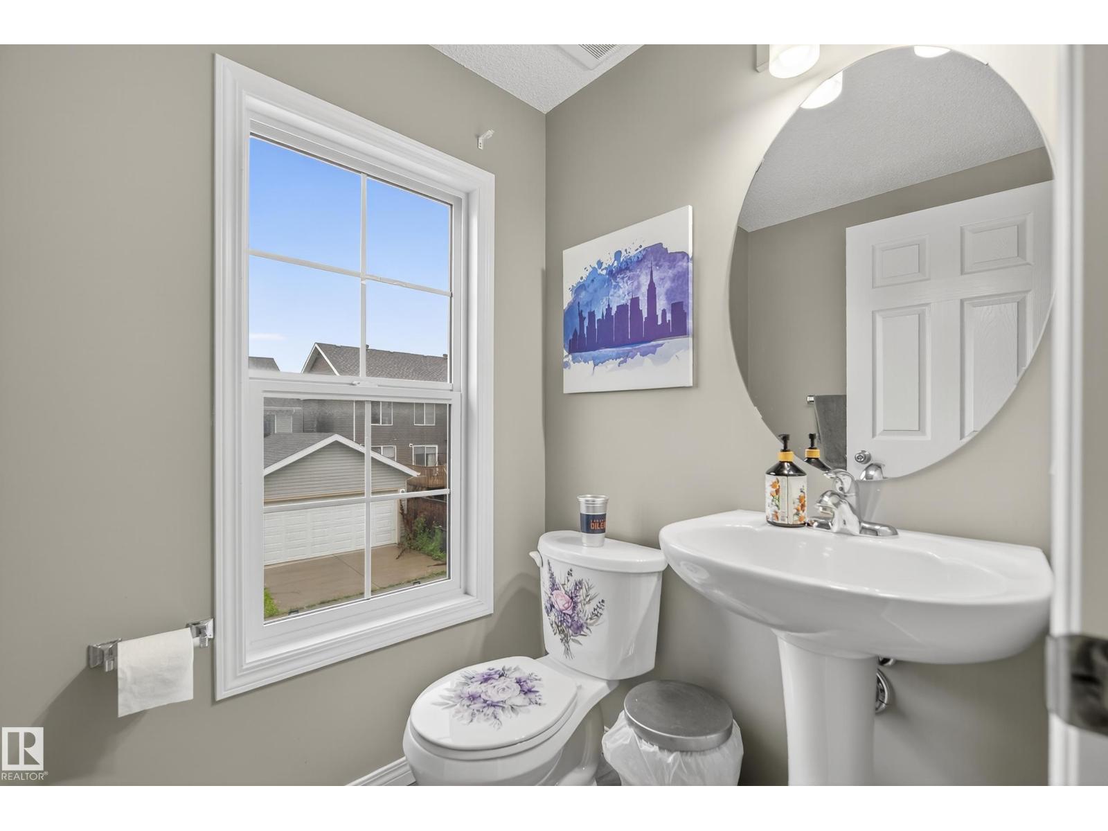 Photo 20 of 2 9151 Shaw Way Sw, Edmonton AB