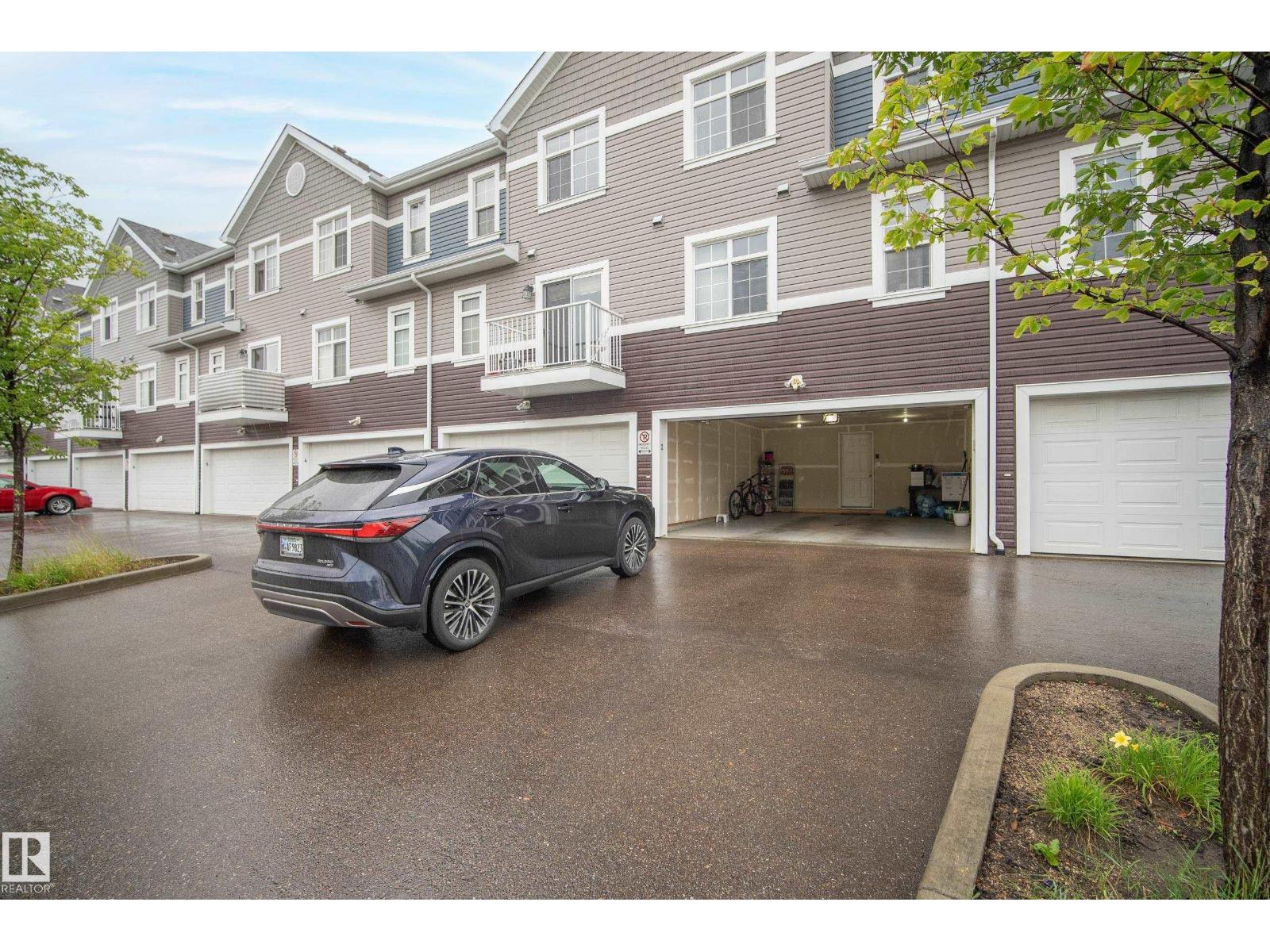 Photo 8 of 2 9151 Shaw Way Sw, Edmonton AB