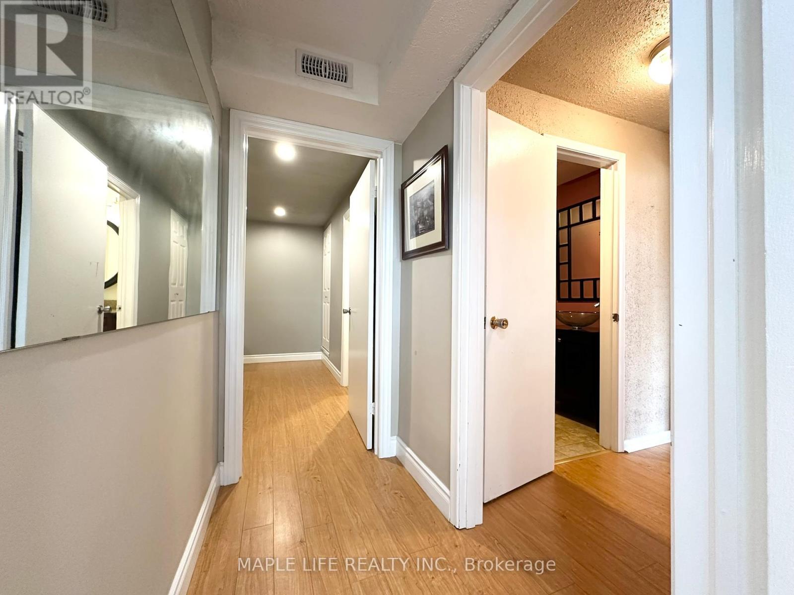 Photo 27 of 92 Rameau Drive, Toronto ON