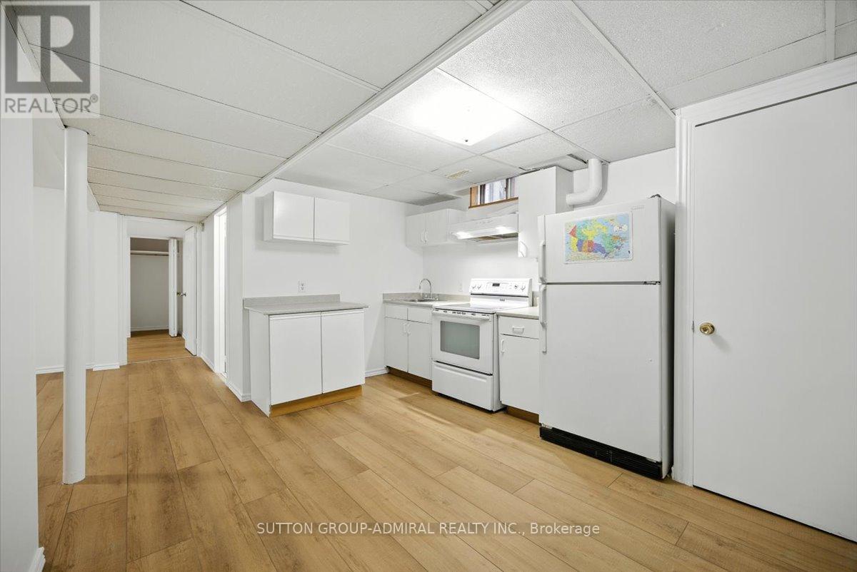 Photo 29 of 137 Chelwood Drive, Vaughan ON