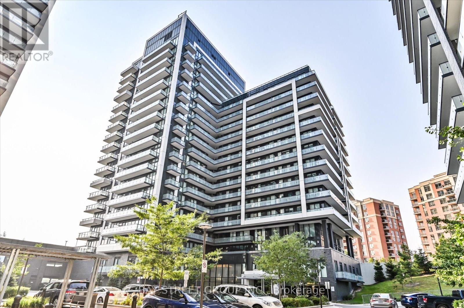 Photo 1 of 1112 85 Oneida Crescent, Richmond Hill ON