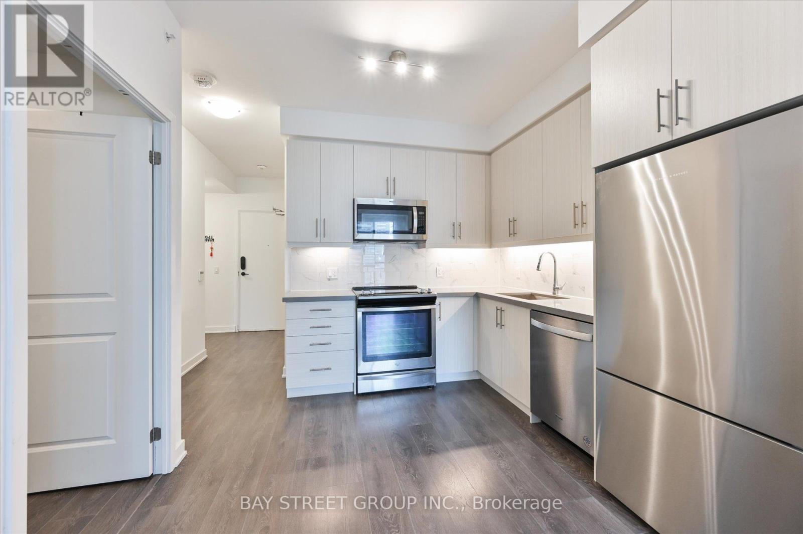 Photo 14 of 1112 85 Oneida Crescent, Richmond Hill ON