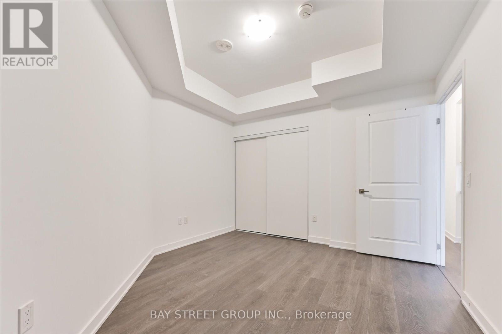 Photo 21 of 1112 85 Oneida Crescent, Richmond Hill ON