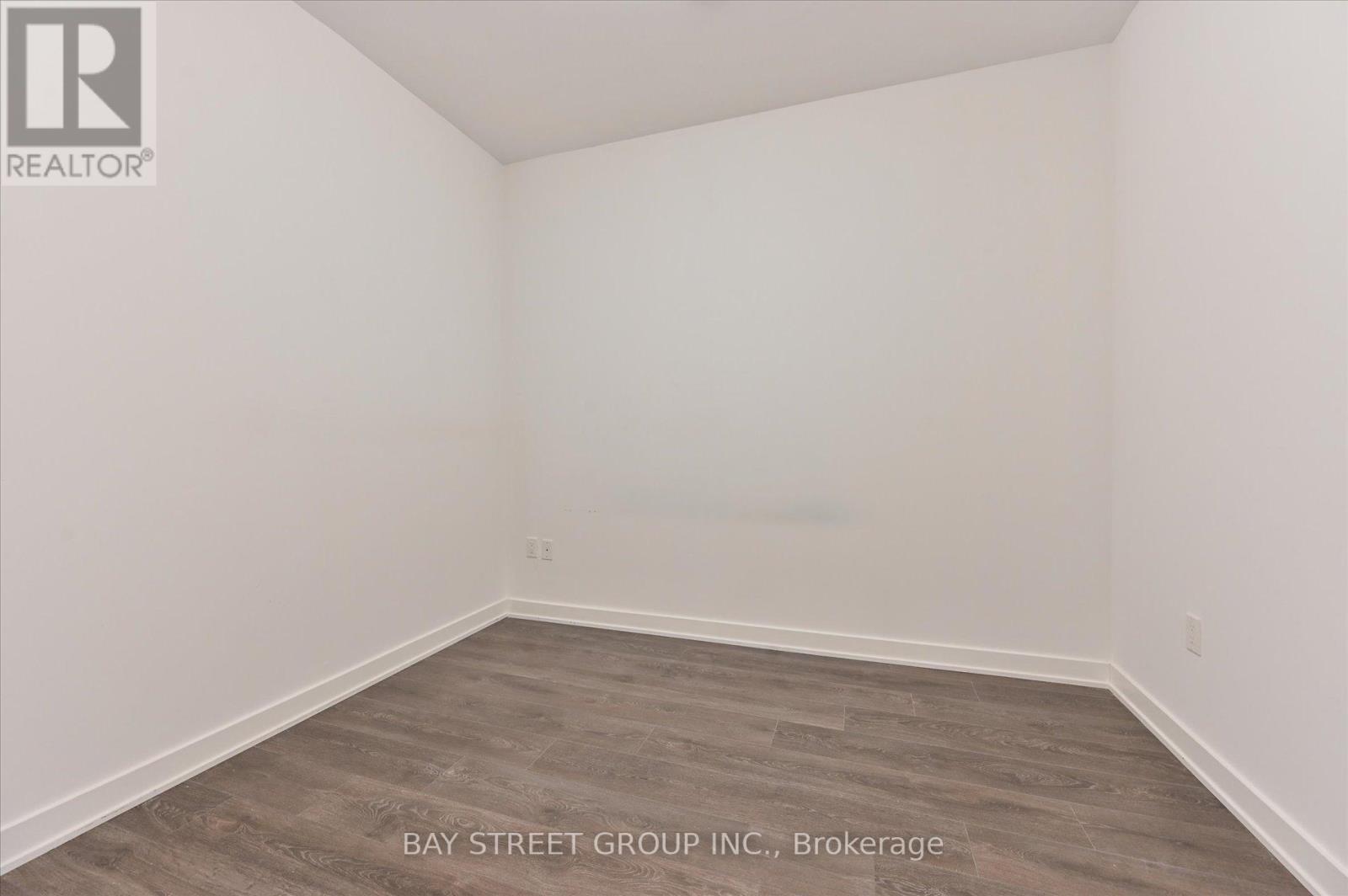 Photo 22 of 1112 85 Oneida Crescent, Richmond Hill ON