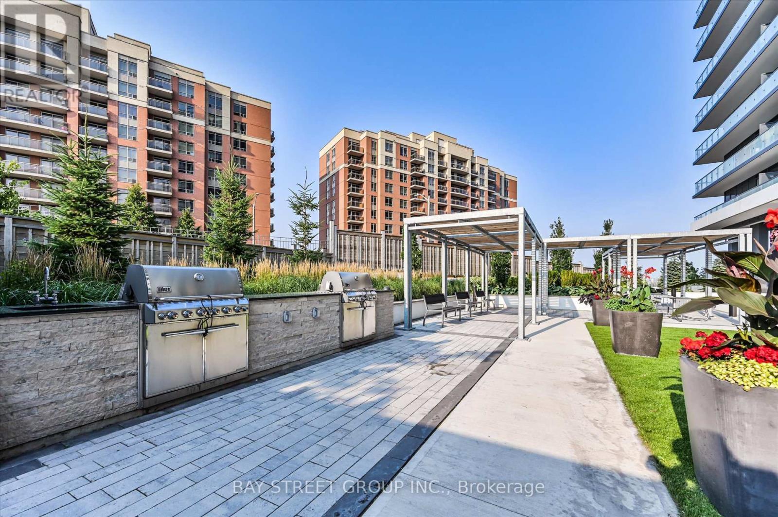 Photo 31 of 1112 85 Oneida Crescent, Richmond Hill ON