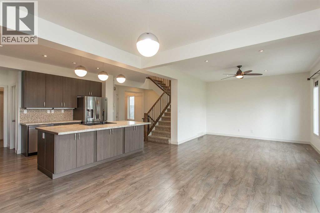 Photo 12 of 26 Vienna Close, Red Deer AB