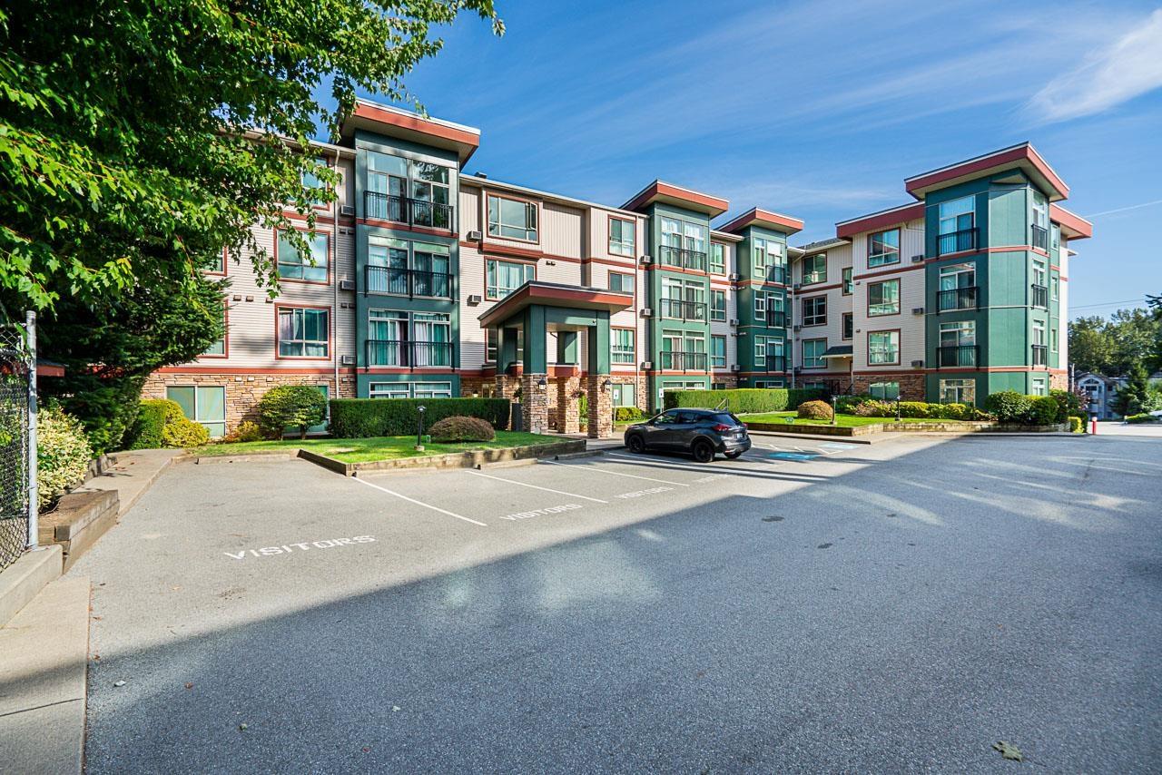 Photo 3 of 311 33485 South Fraser Way, Abbotsford BC