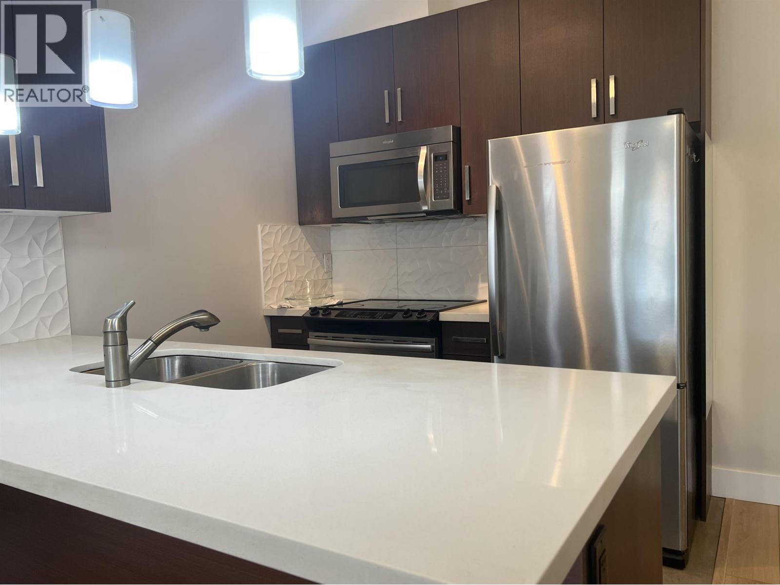 Photo 8 of 205 5288 Beresford Street, Burnaby BC