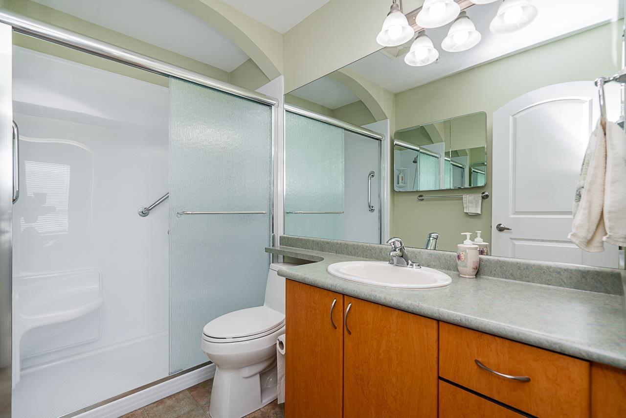 Photo 31 of 311 33485 South Fraser Way, Abbotsford BC