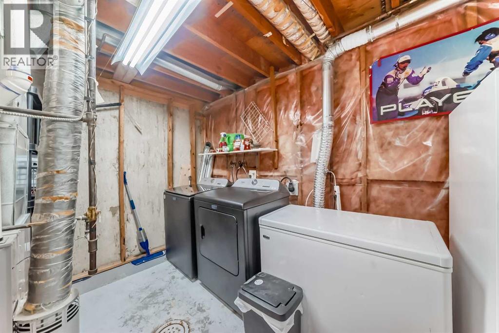Single Family House for Sale in  Queenston Gardens SE Queensland Calgary 