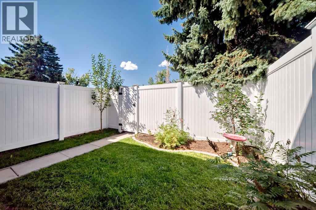Single Family House for Sale in  Queenston Gardens SE Queensland Calgary 